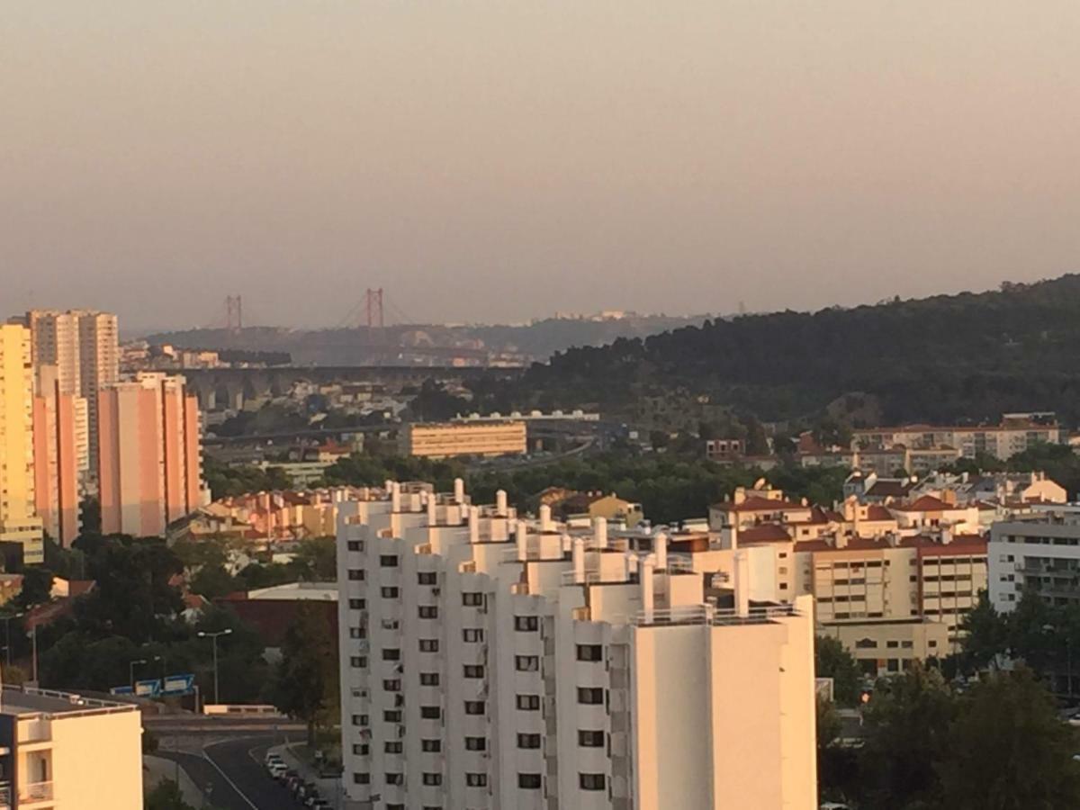 Skyscraper Riverview Lisbon With Indoor Pool エクステリア 写真