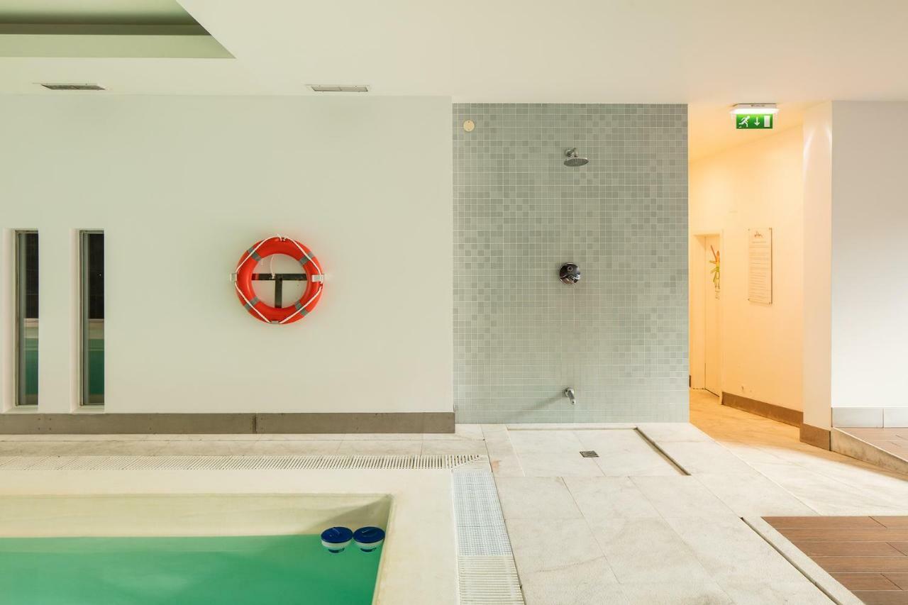 Skyscraper Riverview Lisbon With Indoor Pool エクステリア 写真